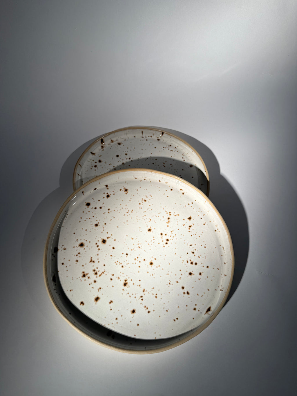 Lėkštė BALTAS BERŽAS Ø22cm.