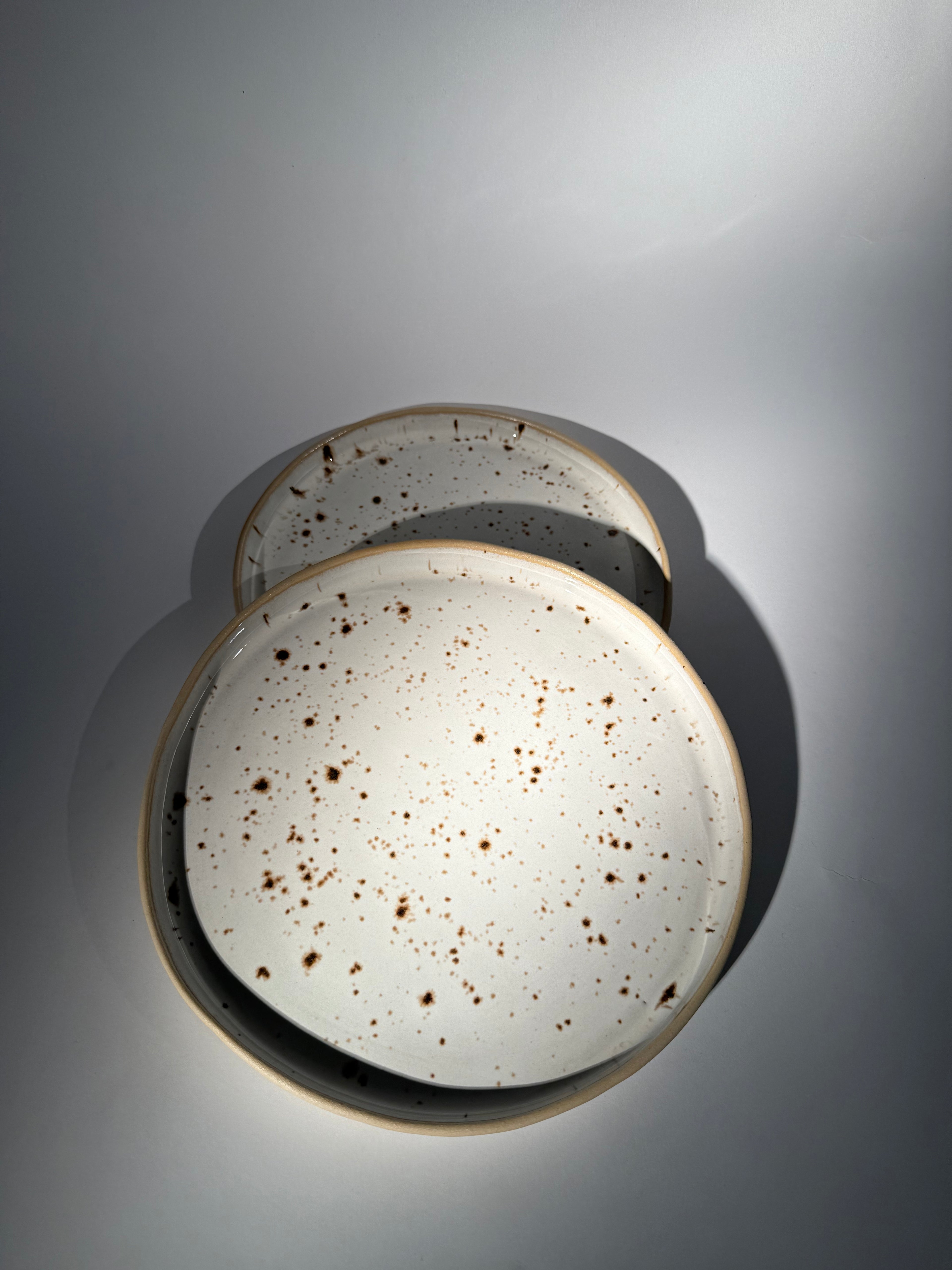 Lėkštė BALTAS BERŽAS Ø22cm.