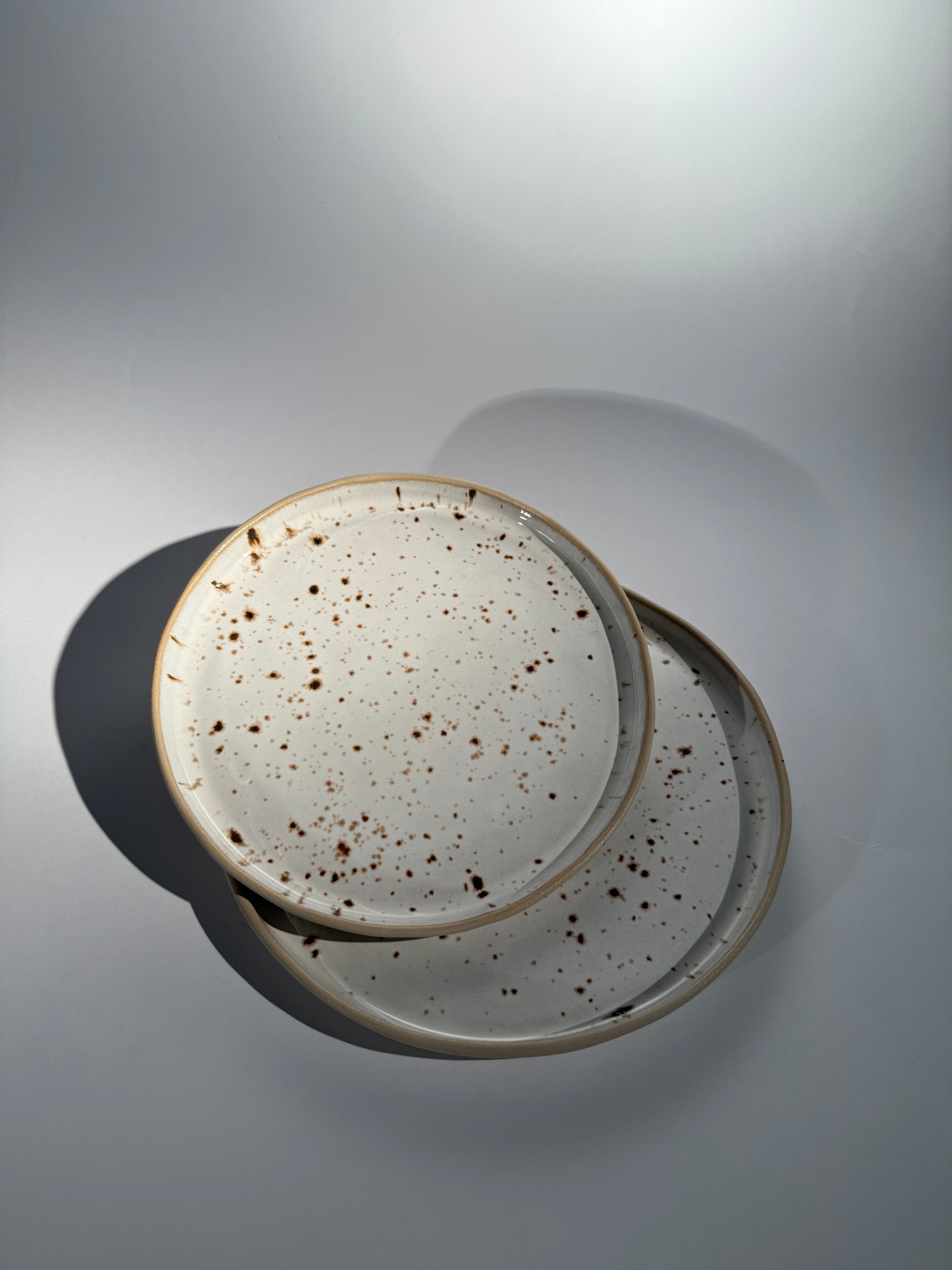 Lekštė BALTAS BERŽAS Ø19 cm.