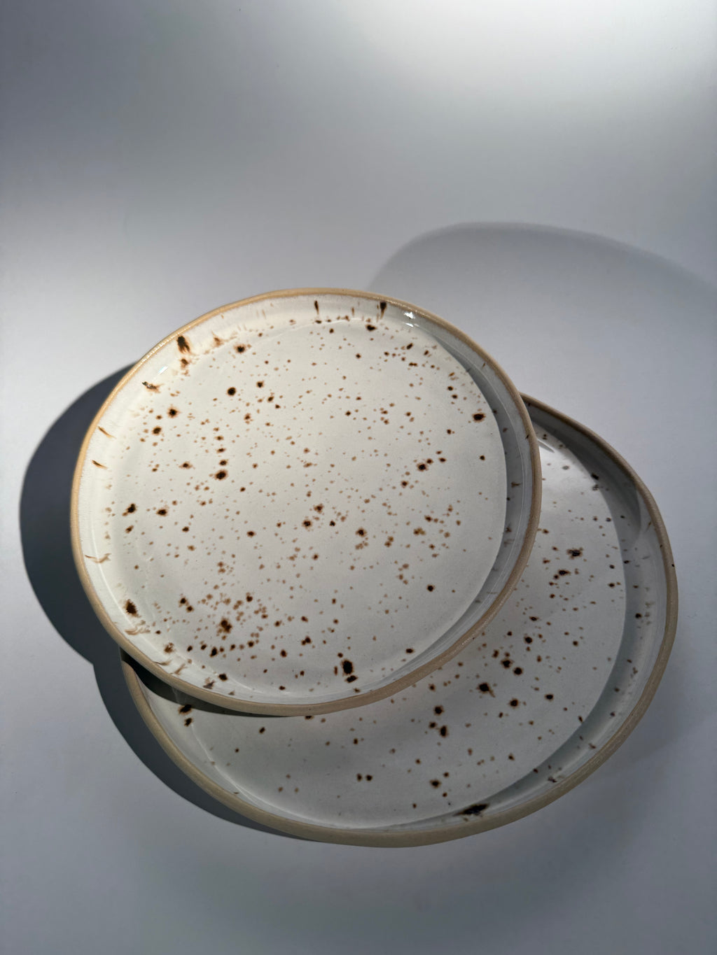 Lėkštė BALTAS BERŽAS Ø22cm.